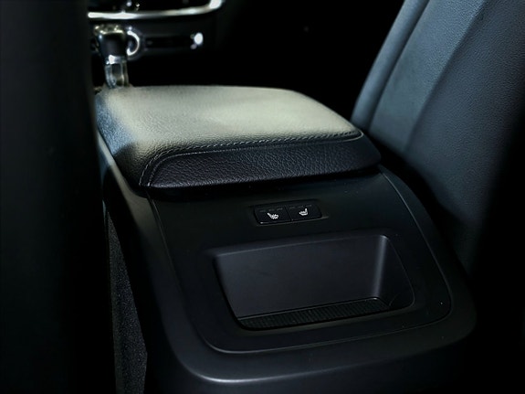 Volvo V60 10 of 17