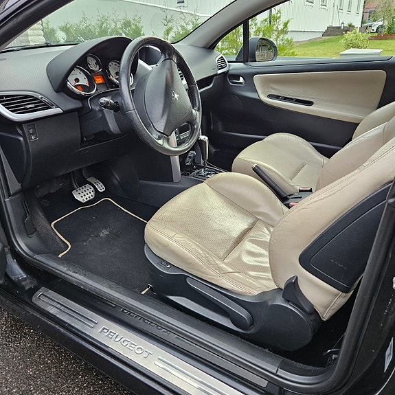 Peugeot 207 CC 7 of 11