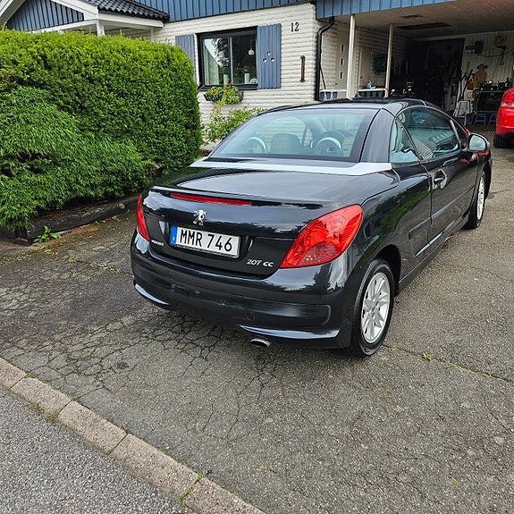 Peugeot 207 CC 8 of 11