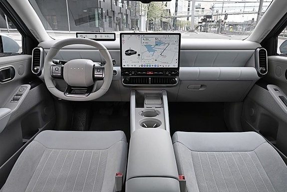 Hyundai IONIQ 9 of 18