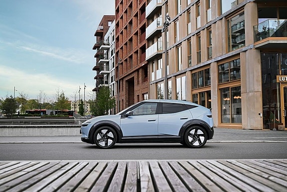 Hyundai IONIQ 7 of 18