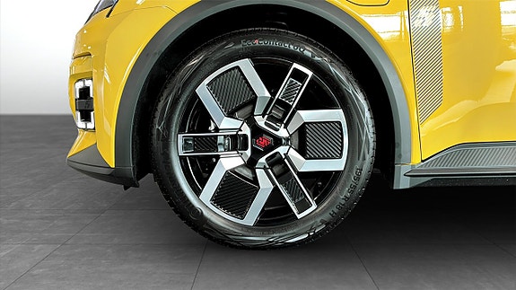 Renault 5 E-Tech 9 of 14