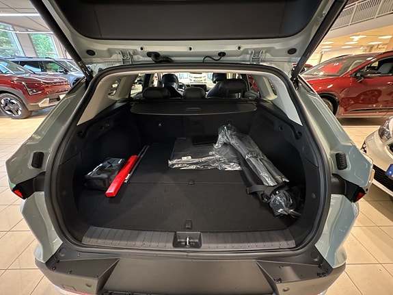 Kia K4 14 of 20