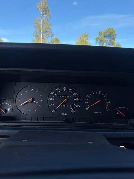 Volvo 740 12 of 12