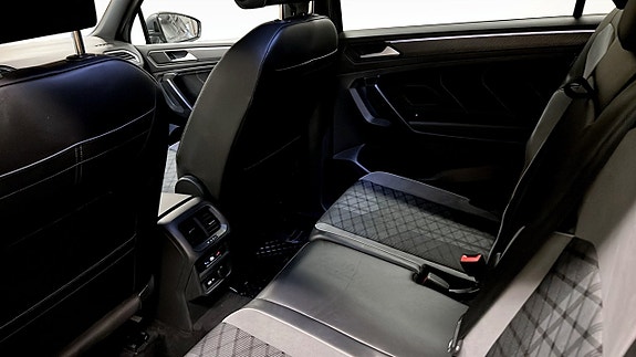 Volkswagen Tiguan Allspace 11 of 25