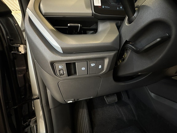 Kia Seltos 16 of 20