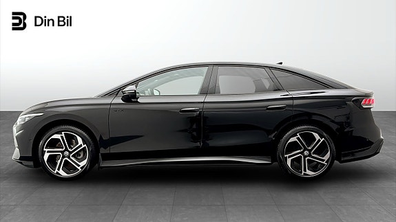 Volkswagen ID.7 2 of 19