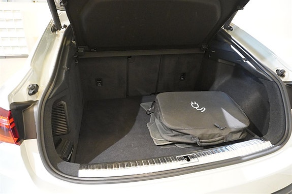 Audi Q3 7 of 21