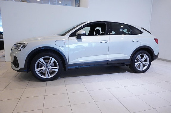 Audi Q3 4 of 21