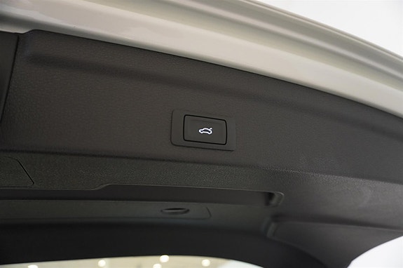 Audi Q3 8 of 21