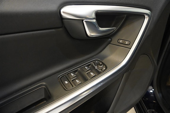 Volvo V60 12 of 18