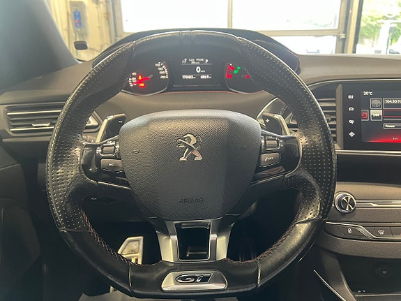 Peugeot 308 19 of 27
