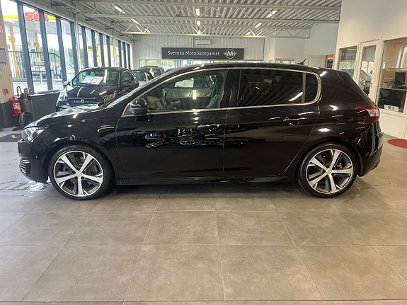 Peugeot 308 4 of 27
