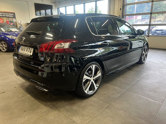 Peugeot 308 7 of 27