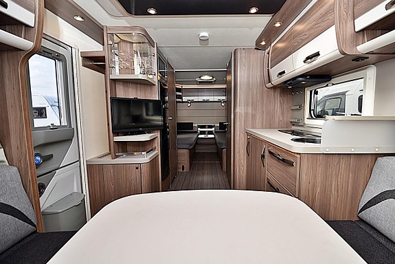 Knaus 590 UE Scandinavian Selection, Långbäddar 9 of 27