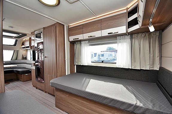Knaus 590 UE Scandinavian Selection, Långbäddar 18 of 27