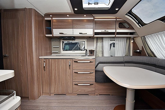 Knaus 590 UE Scandinavian Selection, Långbäddar 4 of 27