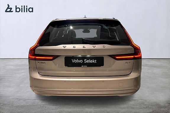 Volvo V90 5 of 21