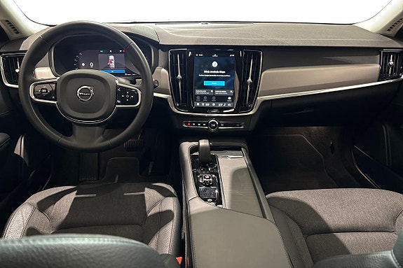 Volvo V90 10 of 21