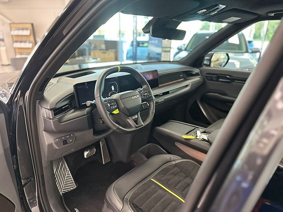 Kia EV9 7 of 24