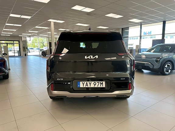 Kia EV9 6 of 24
