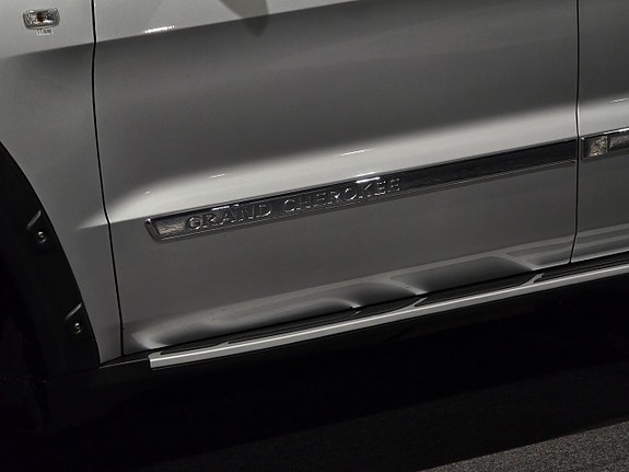 Jeep Grand Cherokee 15 of 27