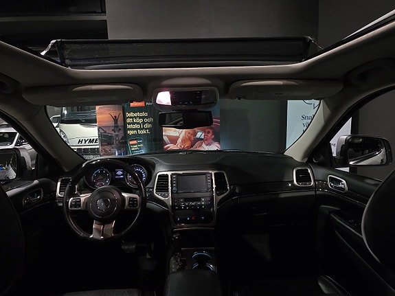 Jeep Grand Cherokee 26 of 27