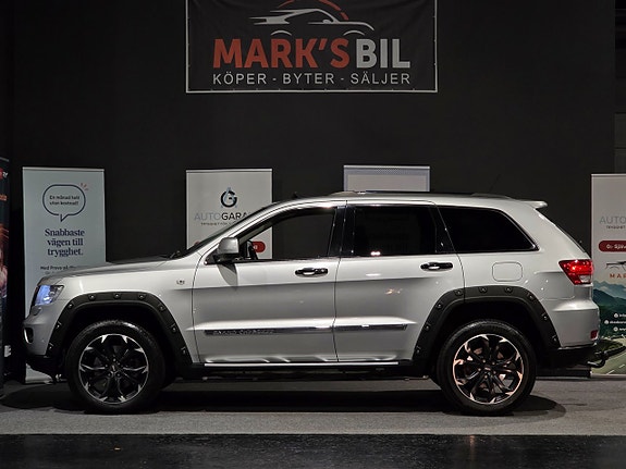 Jeep Grand Cherokee 13 of 27
