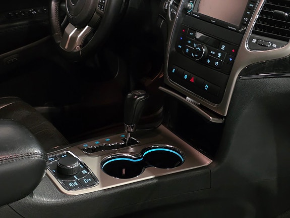 Jeep Grand Cherokee 19 of 27