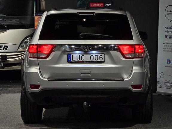 Jeep Grand Cherokee 10 of 27