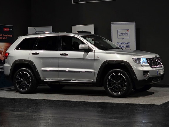 Jeep Grand Cherokee 2 of 27