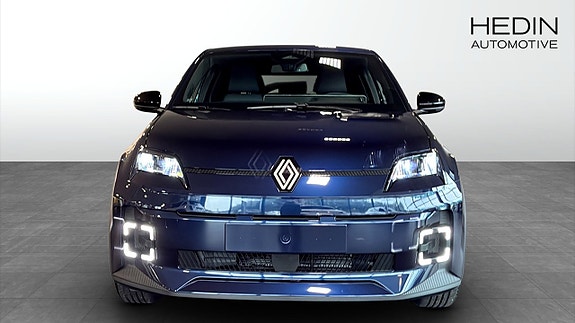 Renault 5 E-Tech 8 of 13