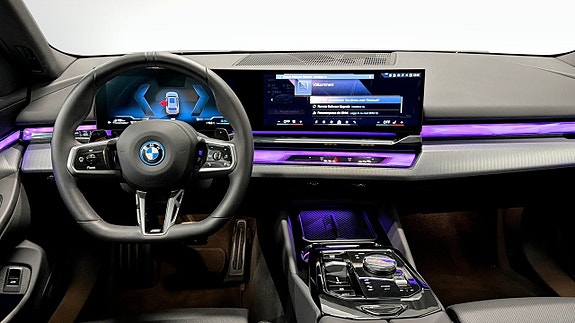 BMW 530e 4 of 14