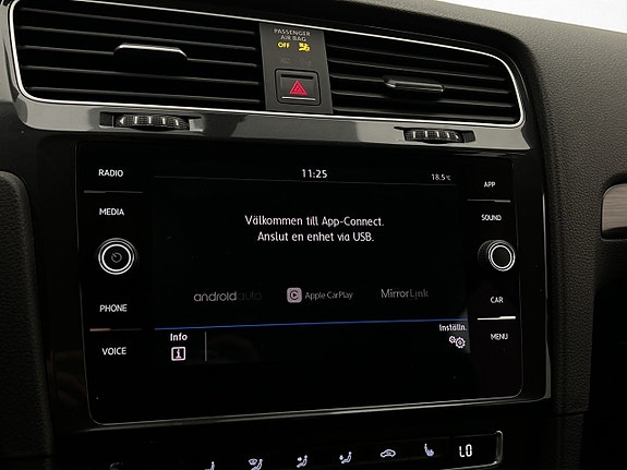 Volkswagen Golf V 19 of 26