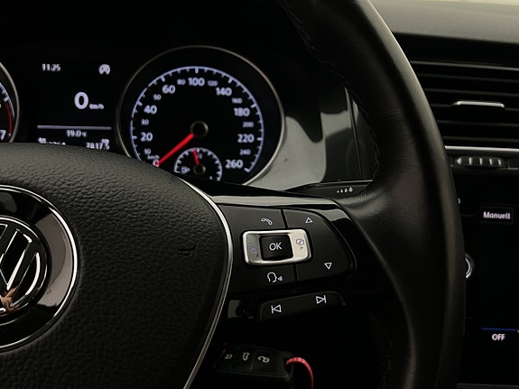 Volkswagen Golf V 15 of 26