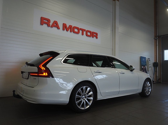 Volvo V90 5 of 26