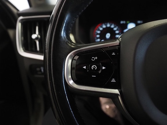 Volvo V90 21 of 26