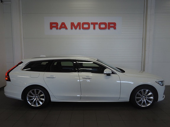 Volvo V90 4 of 26