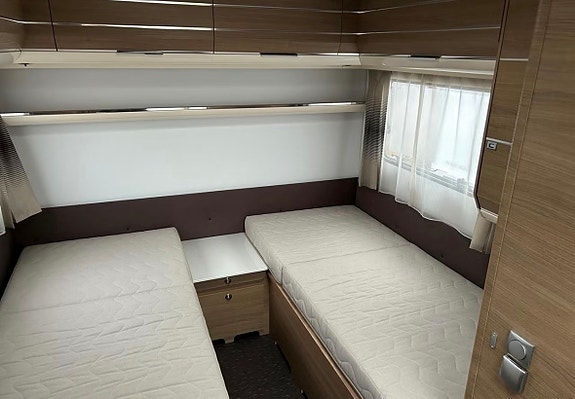Adria Adora 542UL 11 of 16