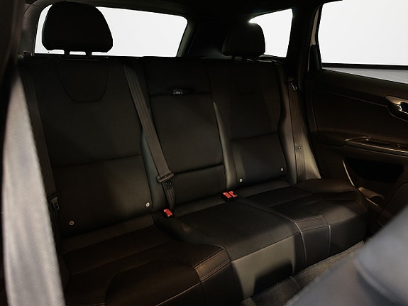 Volvo XC60 22 of 24