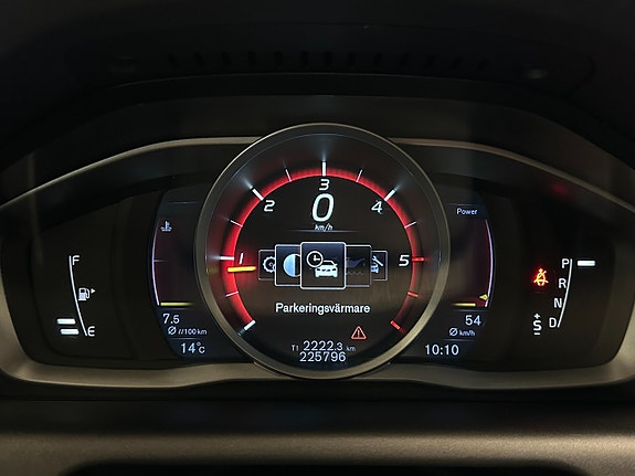 Volvo XC60 15 of 24