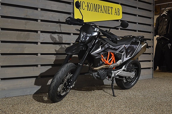KTM 690 SMC R 5 of 6