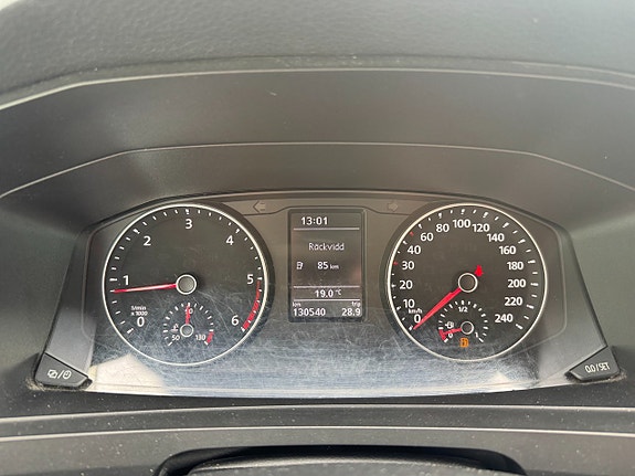 Volkswagen Transporter 11 of 16