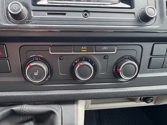 Volkswagen Transporter 15 of 16