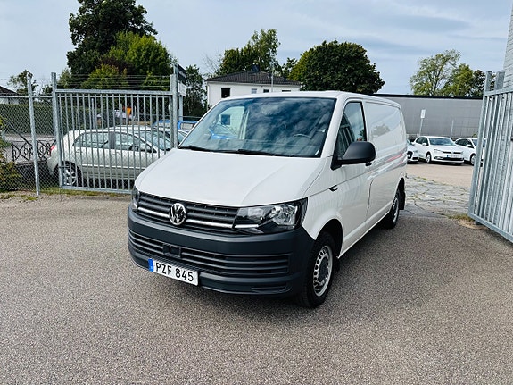 Volkswagen Transporter 2 of 16