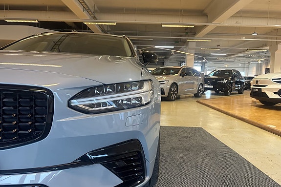 Volvo V90 16 of 26