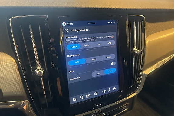Volvo V90 23 of 26