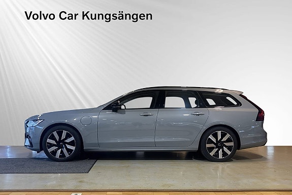 Volvo V90 3 of 26