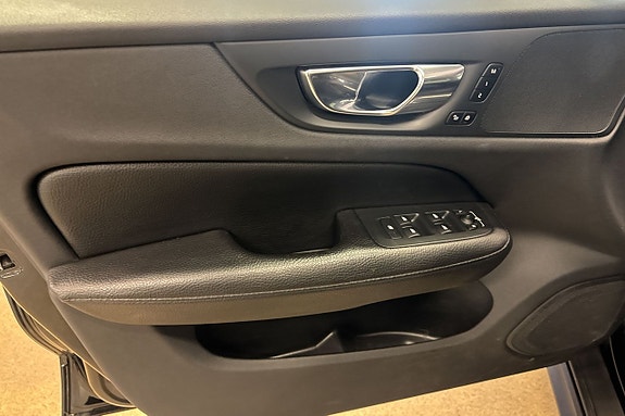 Volvo V60 Cross Country 11 of 21