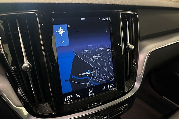 Volvo V60 Cross Country 15 of 21